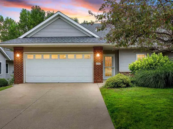 241 Manchester Ln, Iowa City, IA 52245