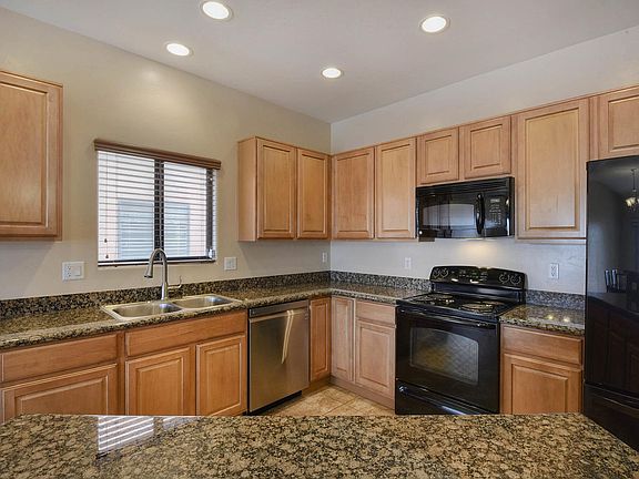 2nd image of 2784 N Bell Hollow Pl