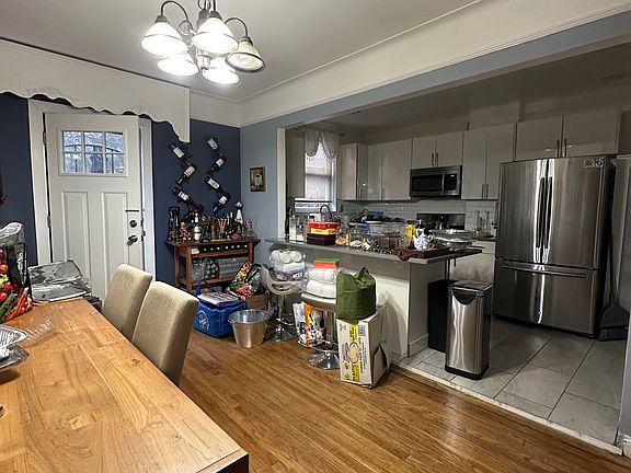 4th image of 831 Waring Ave Floor 1