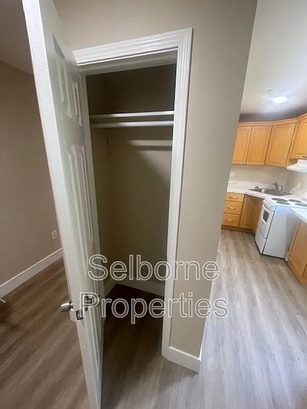 Studio, 1.0 bath, 500 sqft, $1,245 — Photo 4