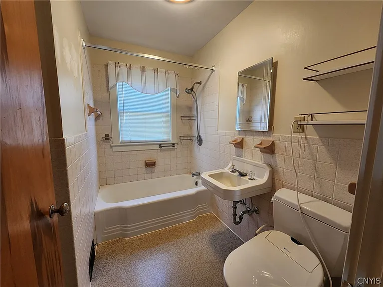 3744 Fisher Rd — Photo 11