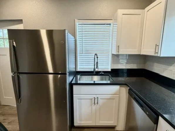 825 12th St Unit 2, Greeley, CO 80631