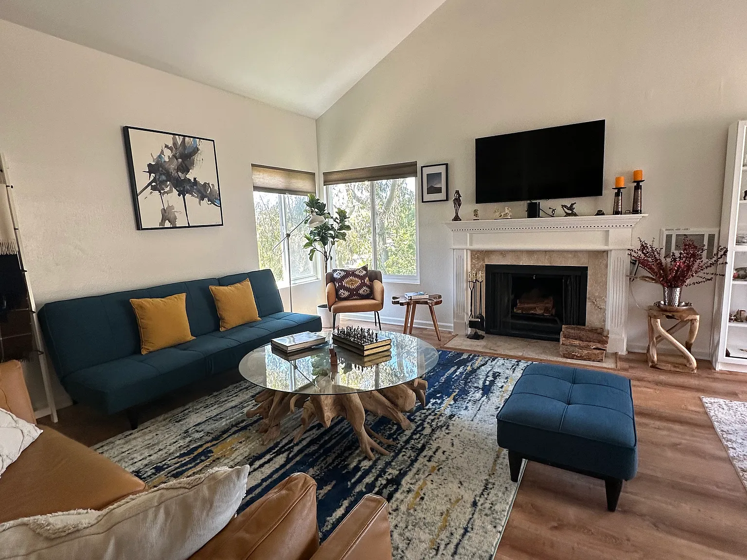 2 bed, 1263 sqft, $4,290 — Photo 2