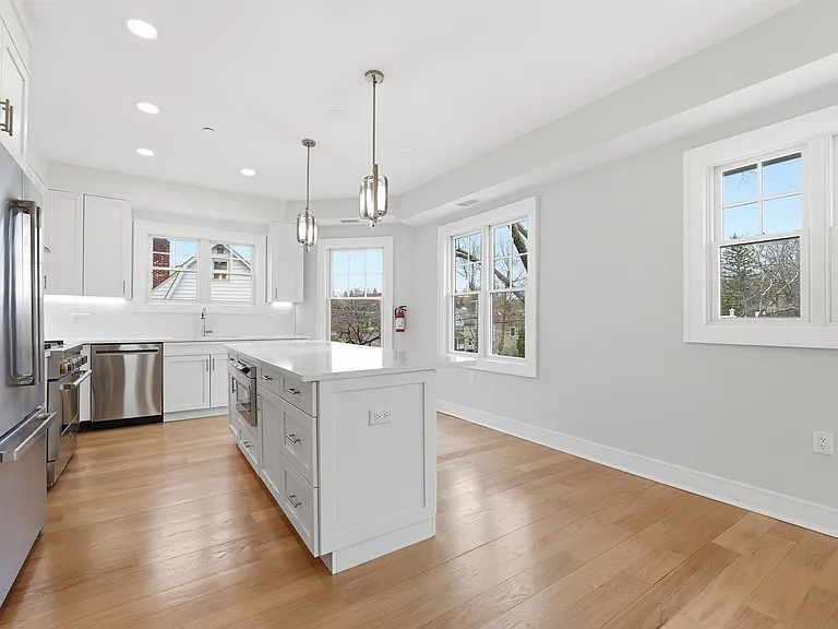603 Springfield Ave #103 — Photo 5