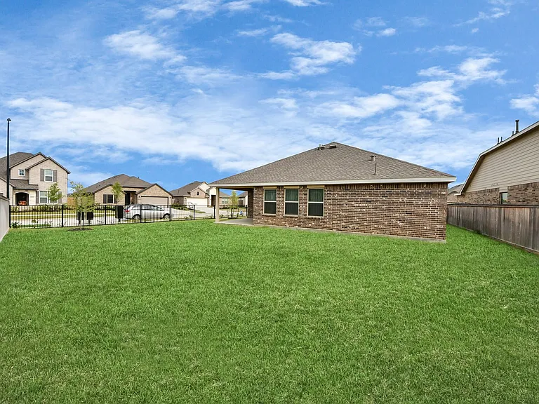21927 Citrus Grove Ct — Photo 9