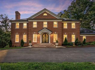 10900 Tara Rd, Rockville, MD 20854