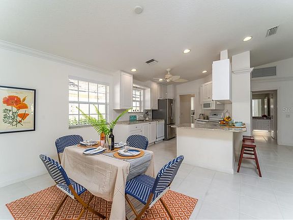 5th image of 7544 Pesaro Dr