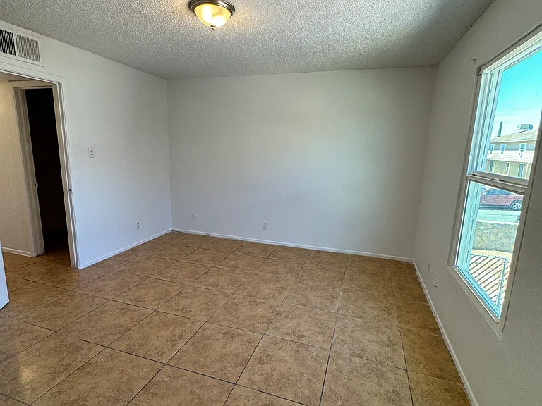 3701 Keltner Ave #19 — Photo 8