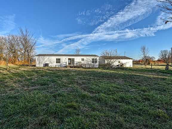 3rd image of 18109 Lawrence St #1247