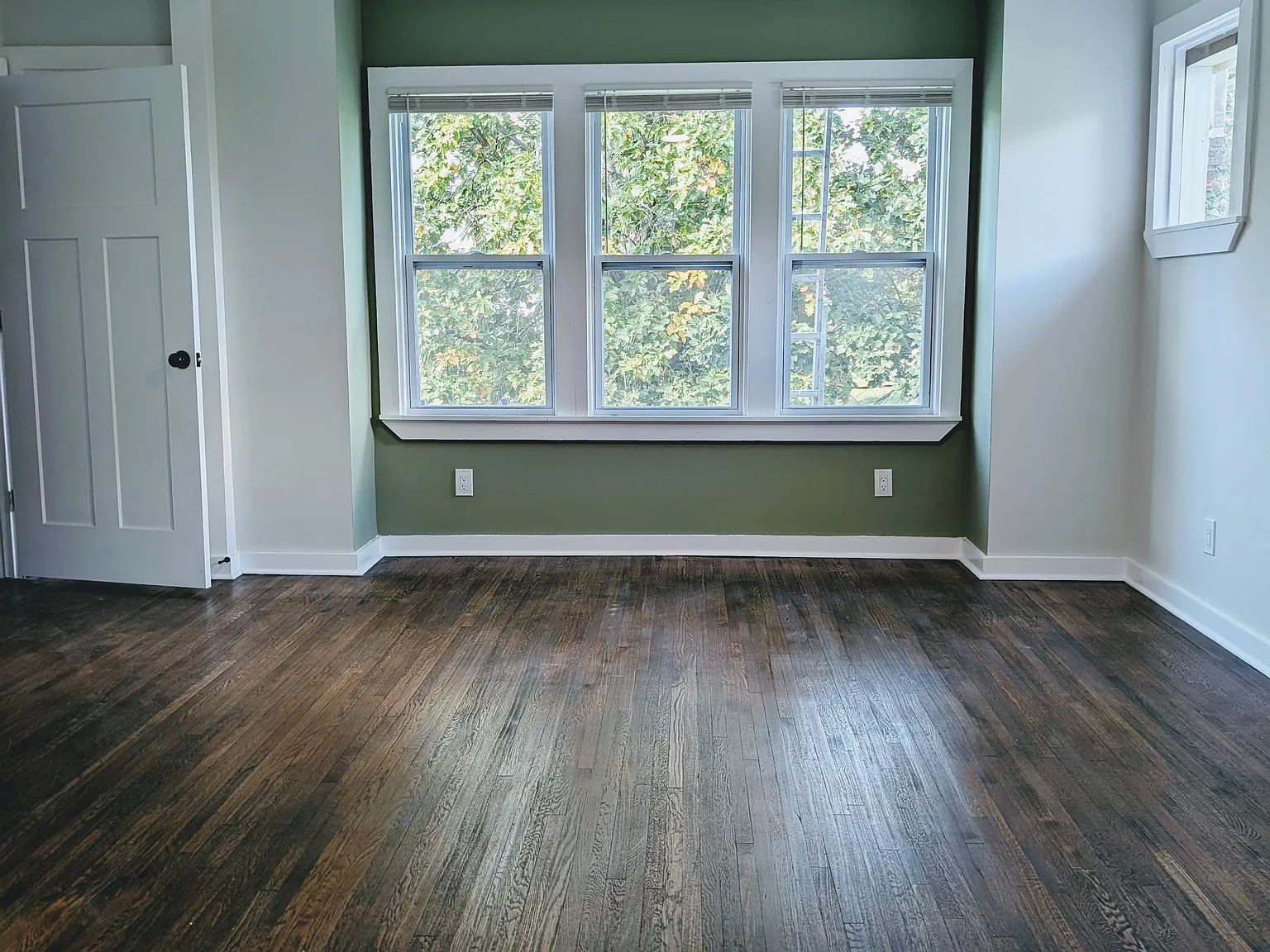 2 bed, 1200 sqft, $1,300 — Photo 4