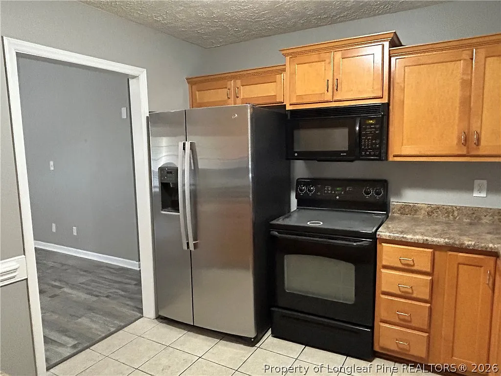 3 bed, 2.0 bath, 1650 sqft, $1,850 — Photo 4