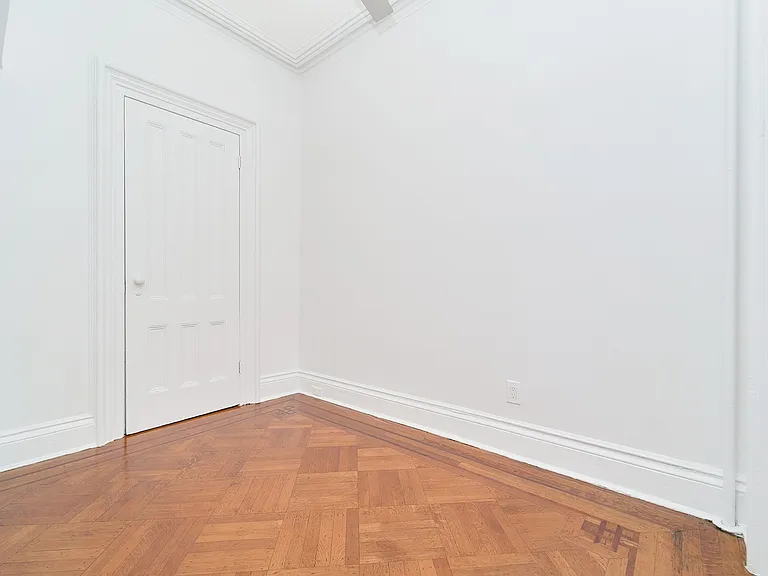 1 Cambridge Pl #3E — Photo 12