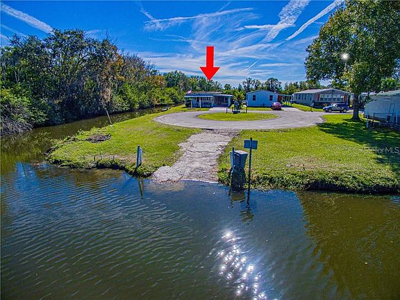 4th image of 3635 Lazy Lake Dr N