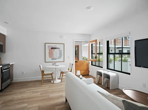 24452 Del Prado #101, Dana Pt, CA 92629