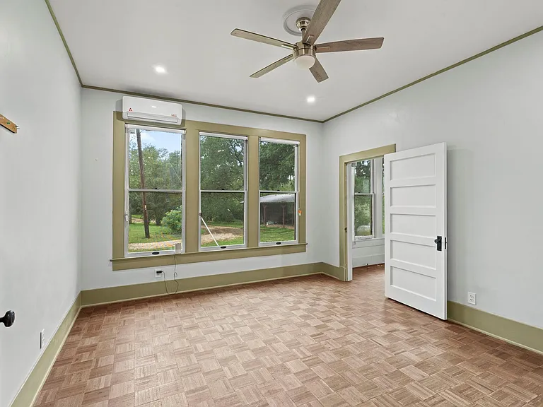 6546 FM 1854 — Photo 20