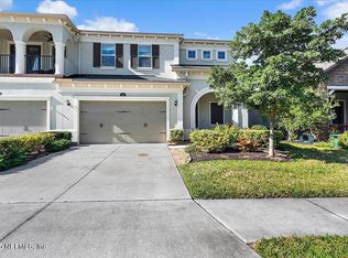 196 Wingstone Dr, Jacksonville, FL 32081