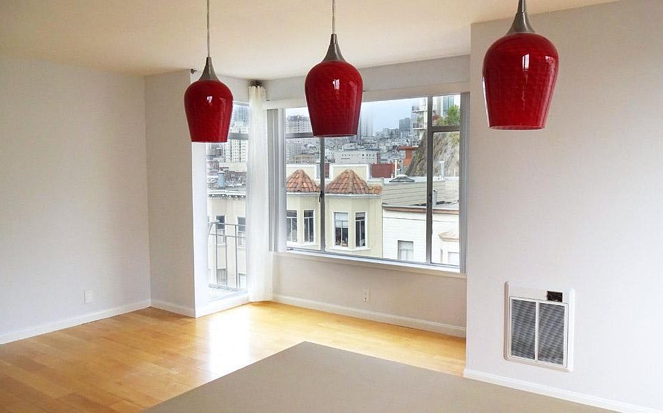 1st image of 1090 Montgomery St #302