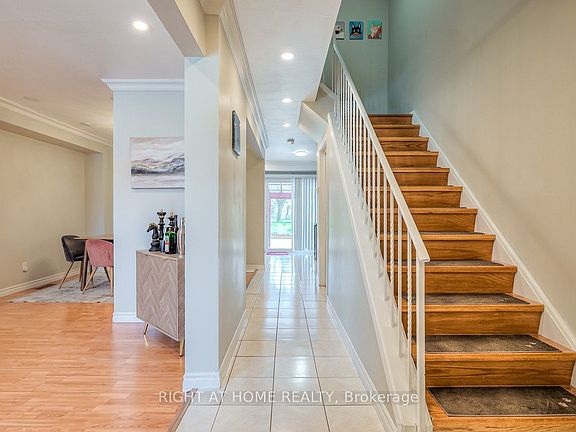 5th image of 37 McKnight Dr