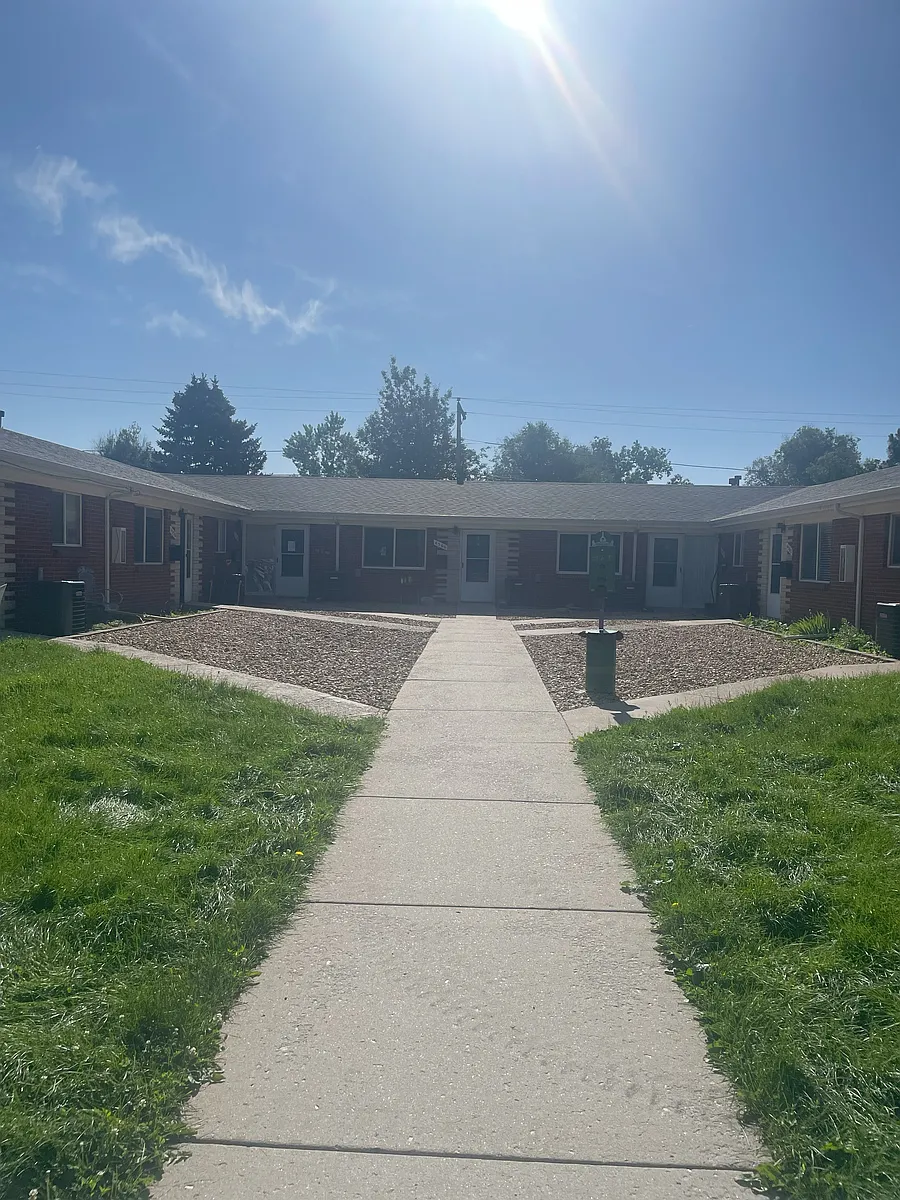 Building Photo - 4566 Everett St #4566