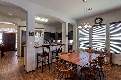 3rd image of 5128 Sagewood Dr