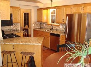 7233 88th Ave N, Brooklyn Park, MN 55445