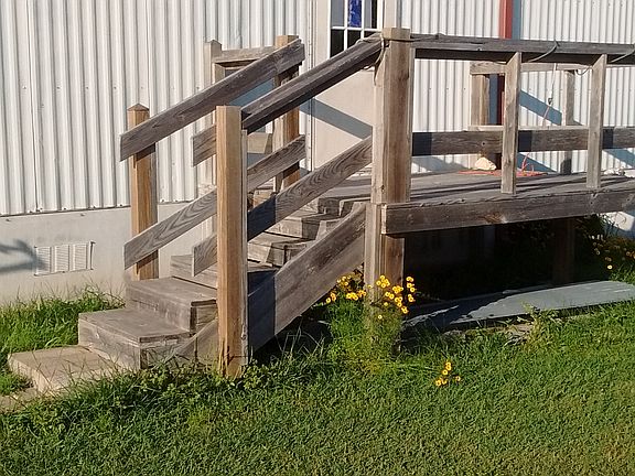 5th image of 235 Lajoie Ave