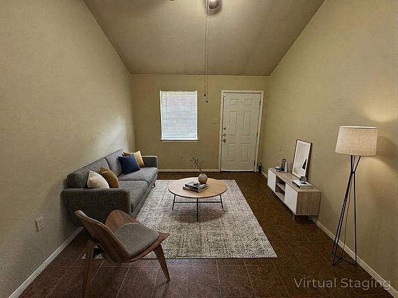 5th image of 310 W Washington Ave #A