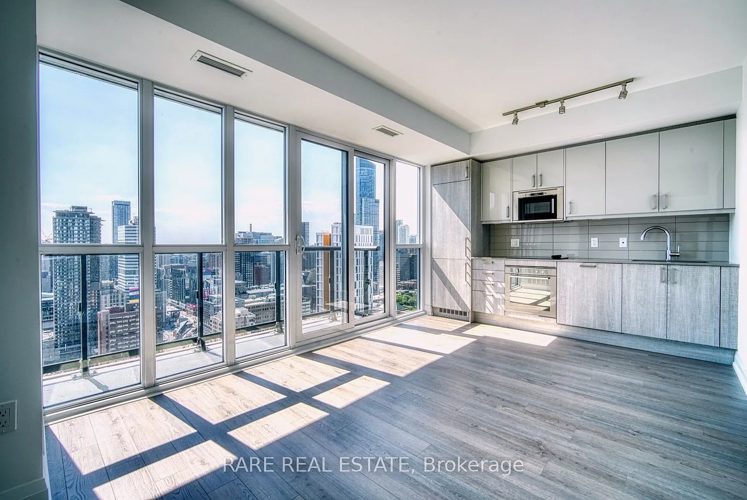2 bed, $2,700 — Photo 4