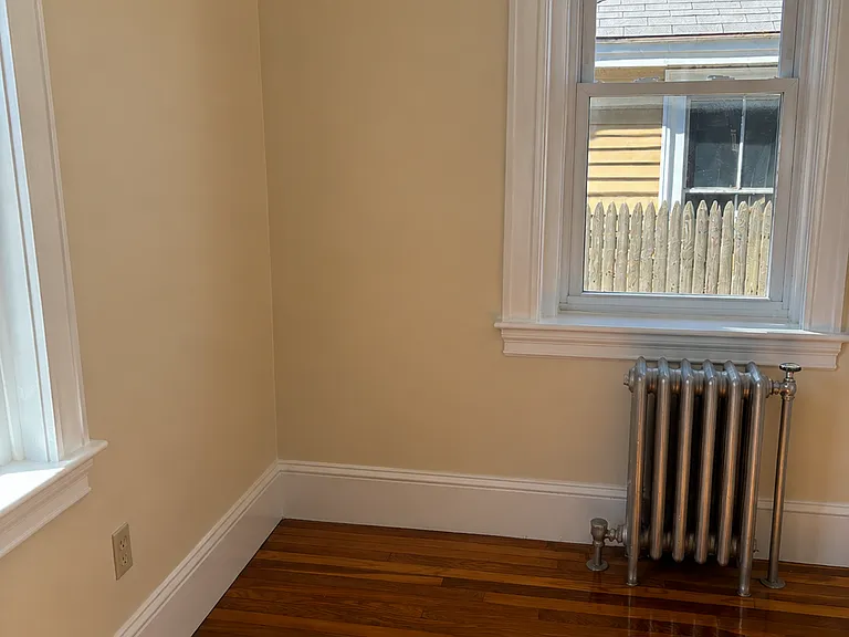 20 Kemper St #1B — Photo 7
