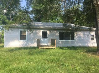 200 Cascade Dr, Belleville, IL