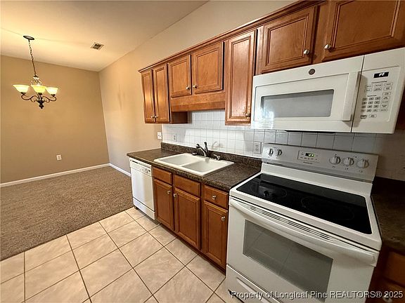 5th image of 635 Marshtree Ln Unit 208