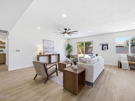 5th image of 2024 E 7TH Avenue