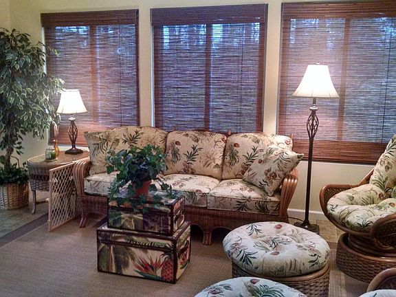 4th image of 126 Canterbury Ln