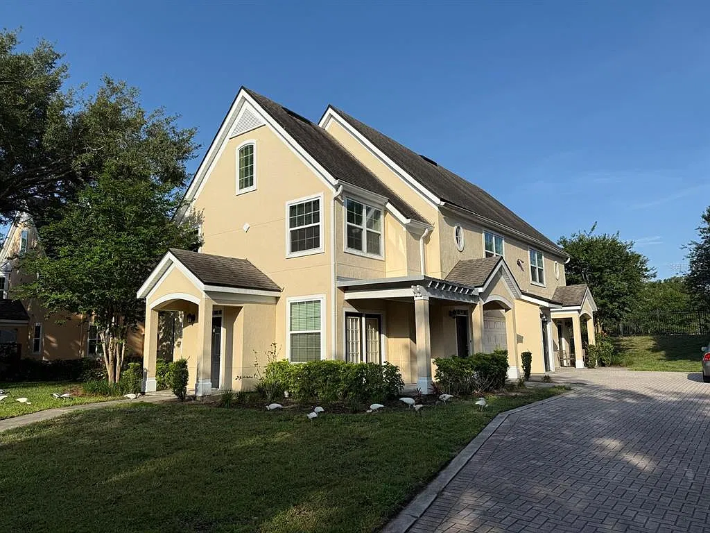 6593 Queens Borough Ave — Photo 1