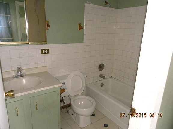 5th image of 144 Klein Creek Ct APT F