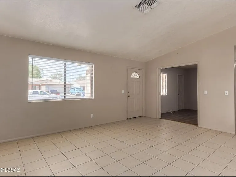 1940 W Chardonnay Dr — Photo 11