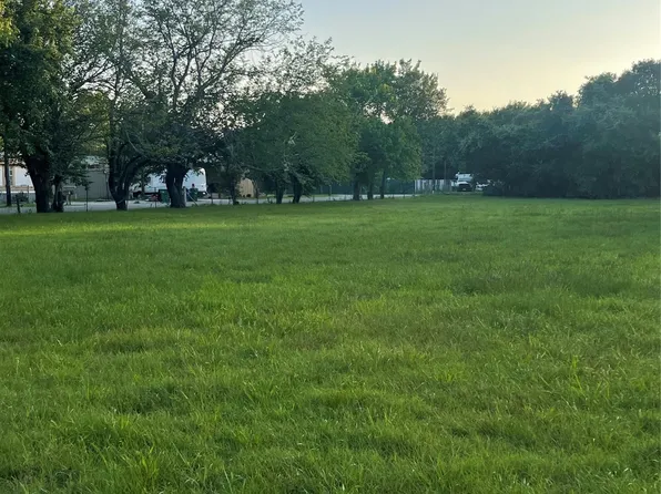 Cobb St, Bridgeport, TX 76426