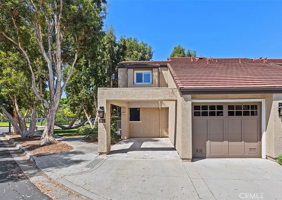 142 Stanford Ct #71