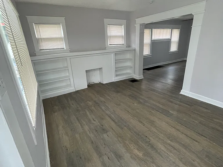 3717 Indiana Ave — Photo 8