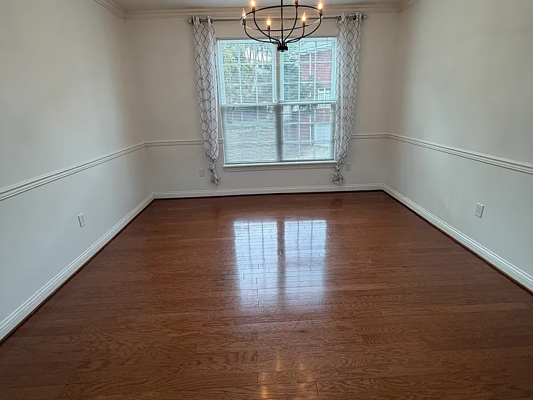 15308 Royal Troon Ave #9 — Photo 2