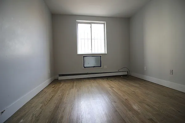 Rented by Nooklyn NYC LLC | media 31