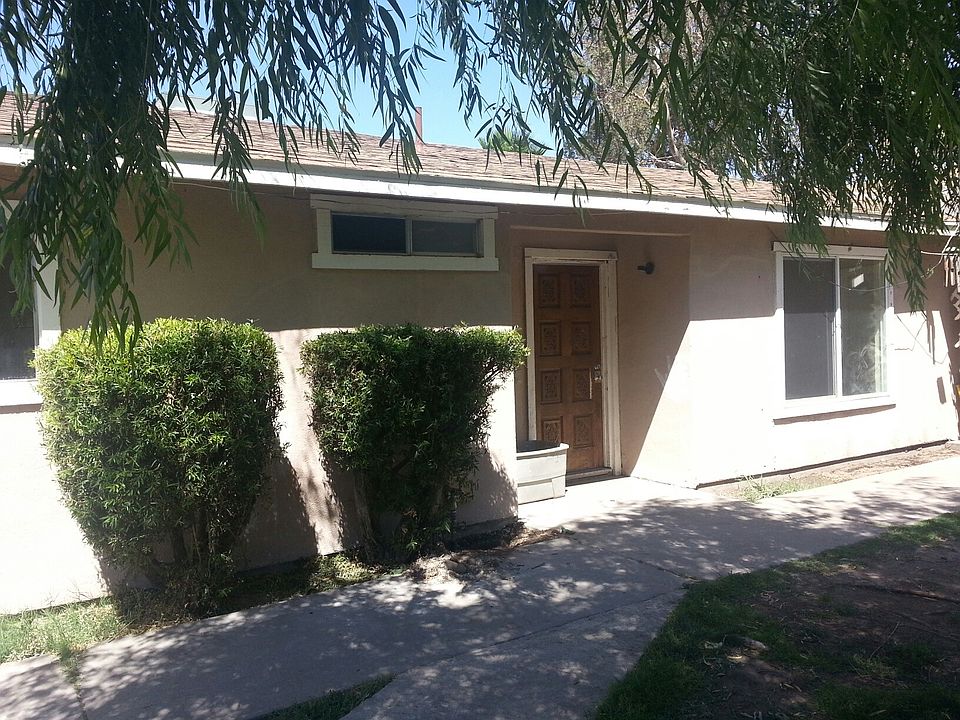2nd image of 1025 Roselawn Ave APT B