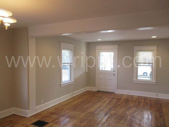 2nd image of 722 Wood St