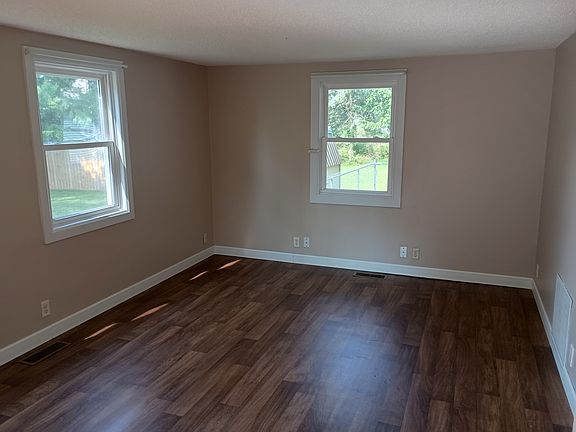 4th image of 110 S Norwalt St