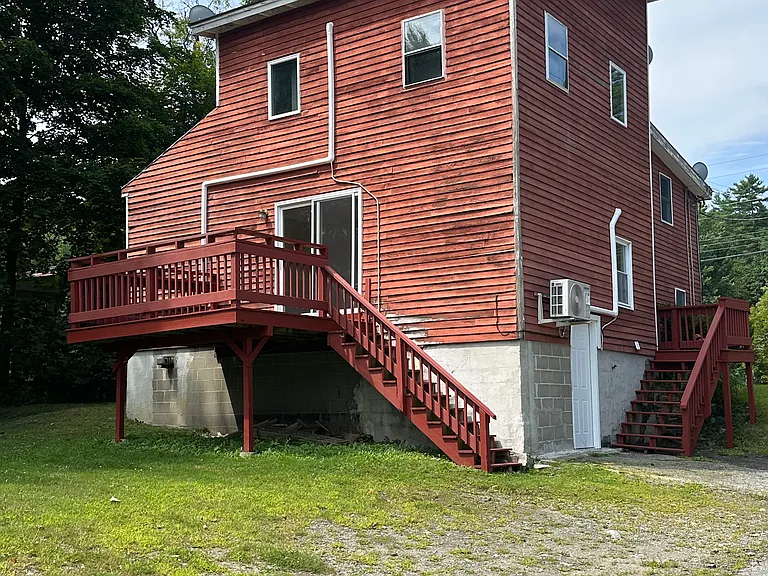 229 Sewall St #B — Photo 1