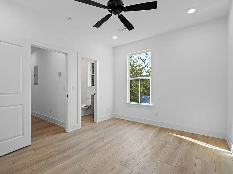 524 S Willow Ave #2 — Photo 15