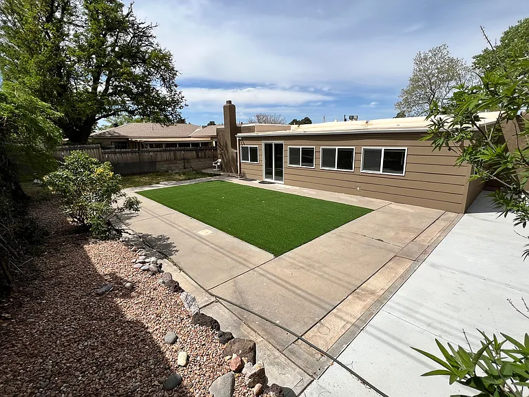 3604 Pitt St NE — Photo 22