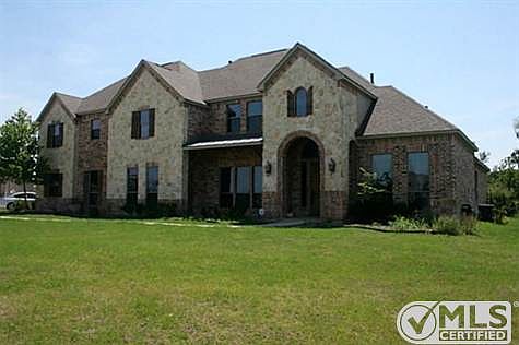 2nd image of 801 Rutledge Ln