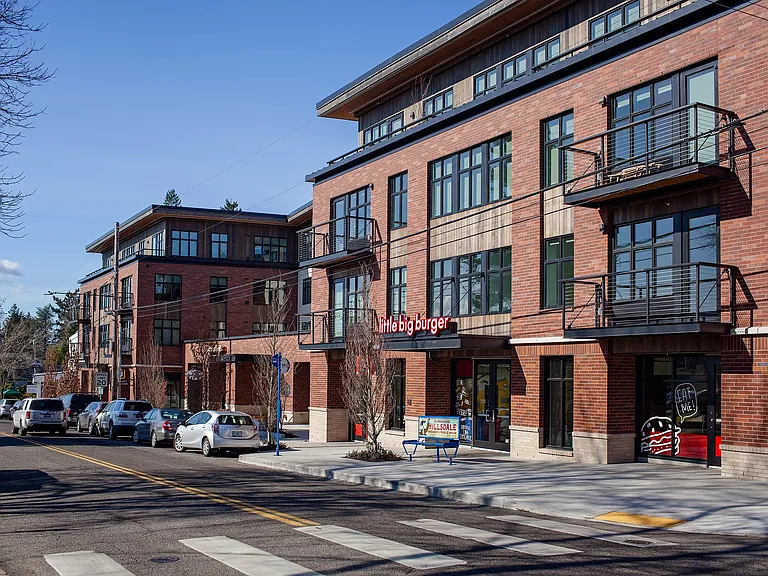 Multnomah Village Apartments — Photo 21