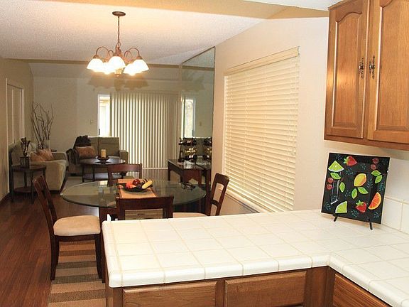 5th image of 1068 Whitebick Dr